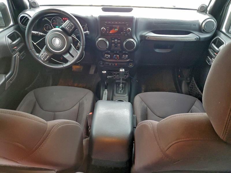 96111055 :رقم المزاد ، 1C4BJWDG4EL100379 vin ، 2014 Jeep Wrangler Unlimited مزاد بيع