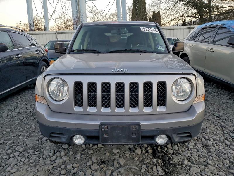 95581915 :رقم المزاد ، 1C4NJRFB3FD249359 vin ، 2015 Jeep Patriot مزاد بيع