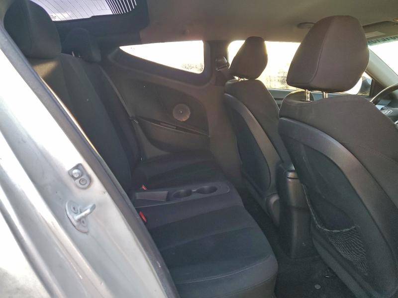 2015 Hyundai Veloster მანქანა იყიდება აუქციონზე, vin: KMHTC6AD1FU224674, აუქციონის ნომერი: 96931215