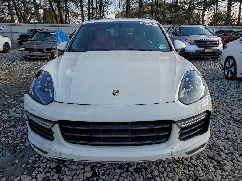 95248185 :رقم المزاد ، WP1AC2A26FLA82720 vin ، 2015 Porsche Cayenne Tu مزاد بيع