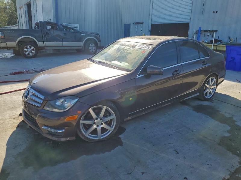 2013 Mercedes-benz C მანქანა იყიდება აუქციონზე, vin: WDDGF4HB0DR264367, აუქციონის ნომერი: 96173885