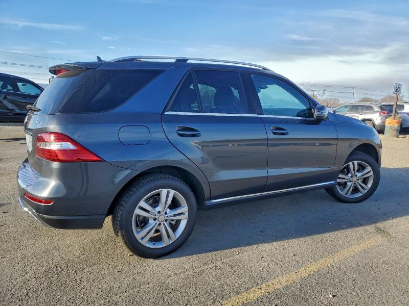Продажа на аукционе авто 2015 Mercedes-benz Ml, vin: 4JGDA5HB3FA562880, номер лота: 95495885