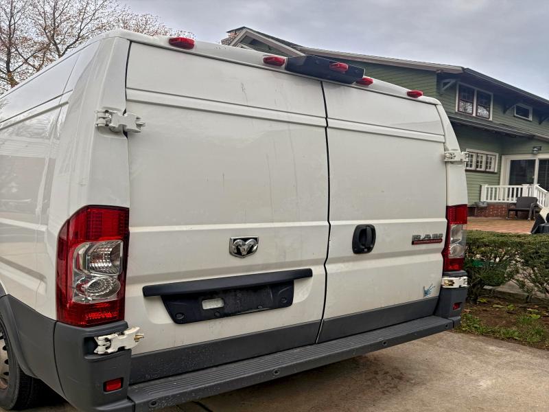97607895 :رقم المزاد ، 3C6TRVCG4JE109294 vin ، 2018 Ram Promaster مزاد بيع
