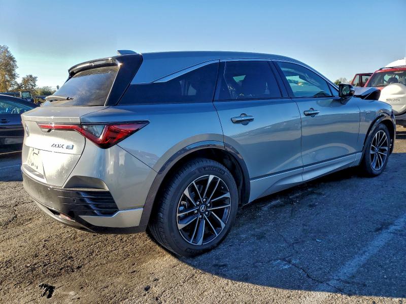 95899765 :رقم المزاد ، 4W5KHMRK4RZ518654 vin ، 2024 Acura Zdx مزاد بيع