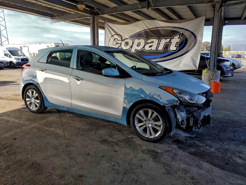 Auction sale of the 2016 Hyundai Elantra Gt, vin: KMHD35LH2GU305280, lot number: 97347625