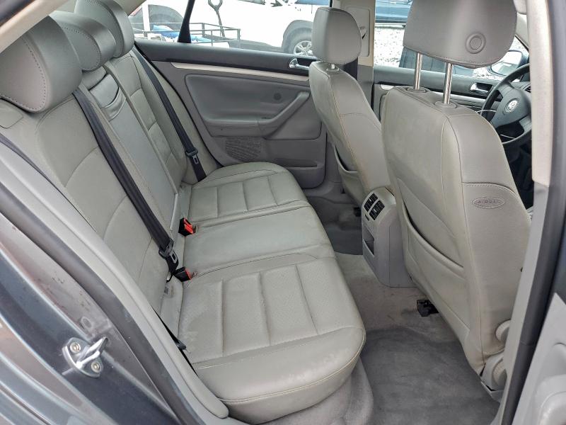 96246725 :رقم المزاد ، 3VWSF71K25M632757 vin ، 2005 Volkswagen New Jetta مزاد بيع