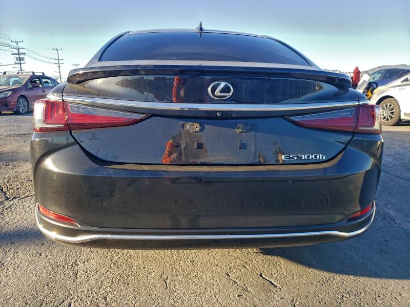 95500675 :رقم المزاد ، 58ADA1C15RU047527 vin ، 2024 Lexus Es300h مزاد بيع