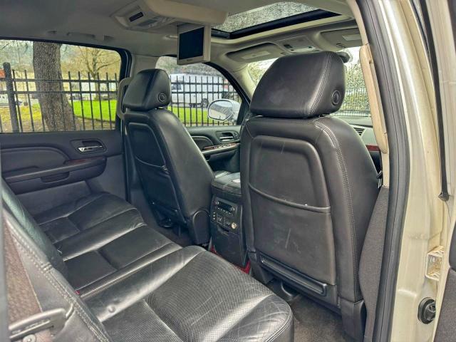 99066785 :رقم المزاد ، 3GYFK62838G252174 vin ، 2008 Cadillac Escalade E مزاد بيع