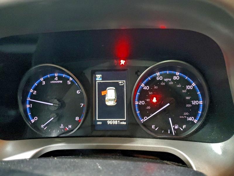 Продажа на аукционе авто 2018 Toyota Rav4, vin: 2T3RFREV7JW786942, номер лота: 97054905