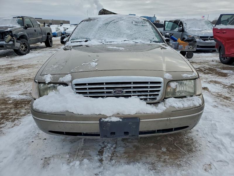 2005 Ford Crown Victoria მანქანა იყიდება აუქციონზე, vin: 2FAFP74W25X110446, აუქციონის ნომერი: 54294606