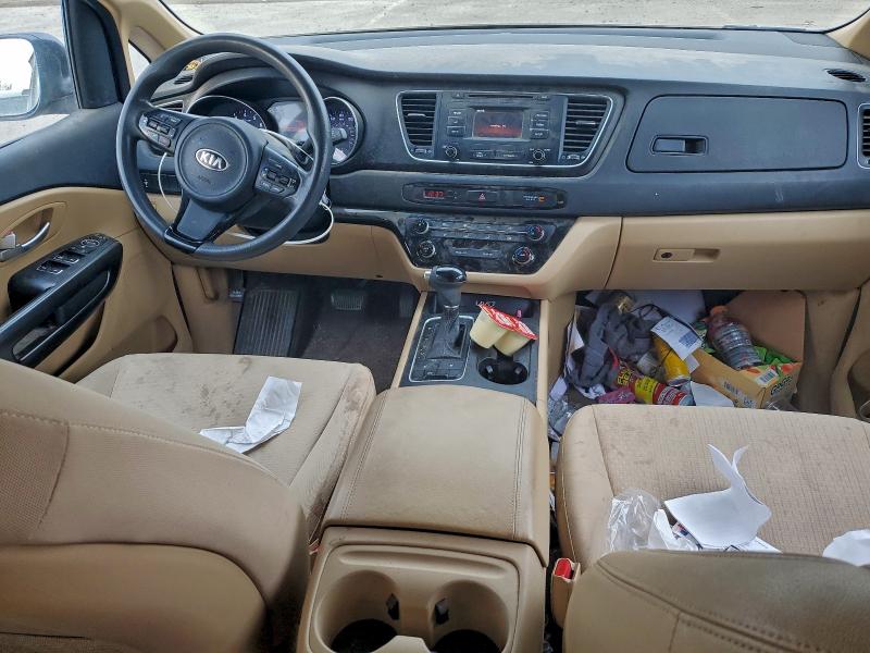 96123995 :رقم المزاد ، KNDMB5C11F6068200 vin ، 2015 Kia Sedona مزاد بيع