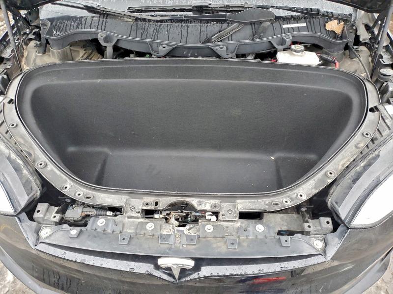 96484365 :رقم المزاد ، 7SAXCBE64NF341055 vin ، 2022 Tesla Model X مزاد بيع