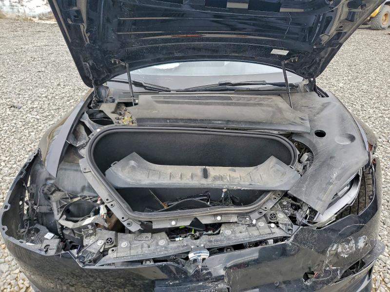 Продажа на аукционе авто 2022 Tesla Model S, vin: 5YJSA1E69NF483165, номер лота: 96639025