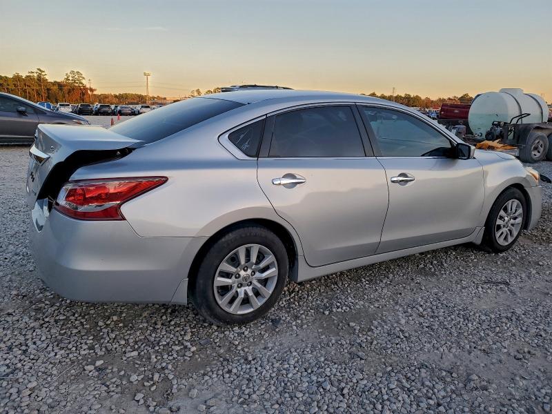 2013 Nissan Altima მანქანა იყიდება აუქციონზე, vin: 1N4AL3AP6DN586470, აუქციონის ნომერი: 98079435
