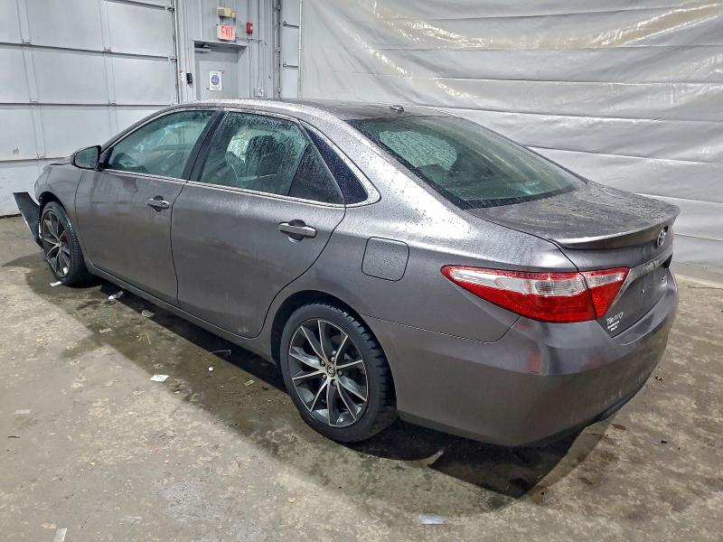 97236825 :رقم المزاد ، 4T1BF1FK8FU952618 vin ، 2015 Toyota Camry مزاد بيع