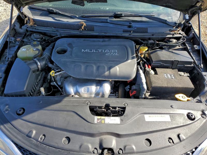 2015 Chrysler 200 მანქანა იყიდება აუქციონზე, vin: 1C3CCCAB9FN641606, აუქციონის ნომერი: 95734485