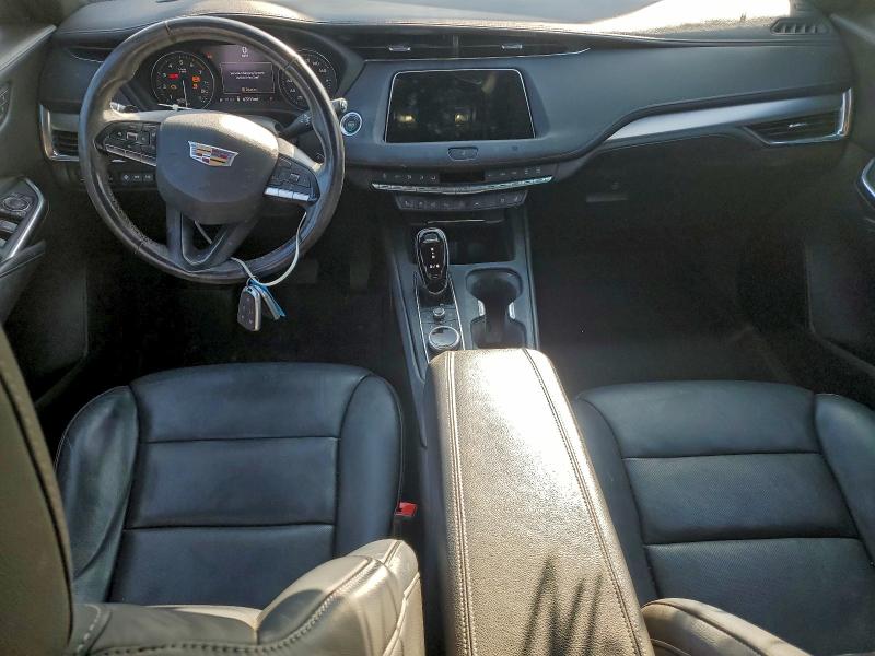 92660425 :رقم المزاد ، 1GYFZCR41MF075780 vin ، 2021 Cadillac Xt4 مزاد بيع
