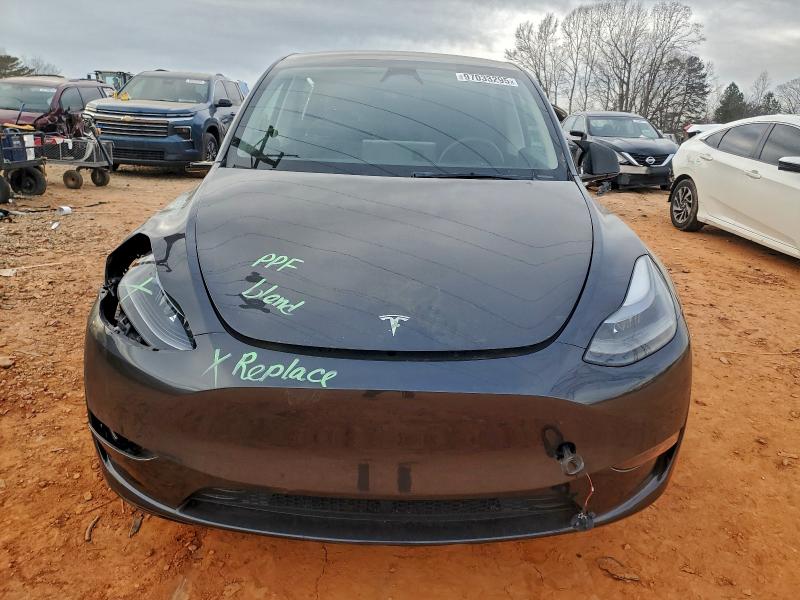 Продажа на аукционе авто 2024 Tesla Model Y, vin: 7SAYGDEE9RF983580, номер лота: 97033295