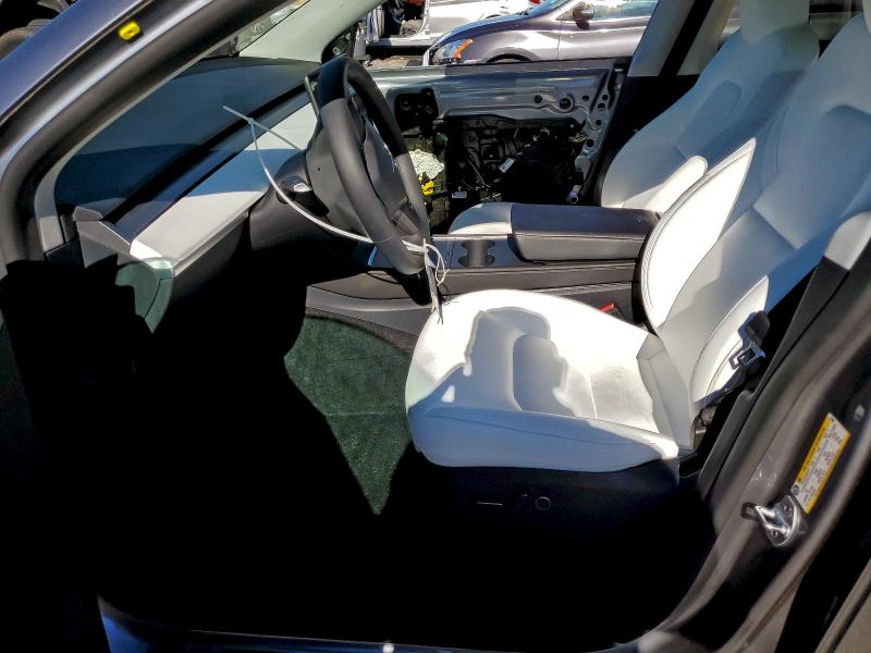 96048875 :رقم المزاد ، 7SAYGDEDXSF319060 vin ، 2025 Tesla Model Y مزاد بيع