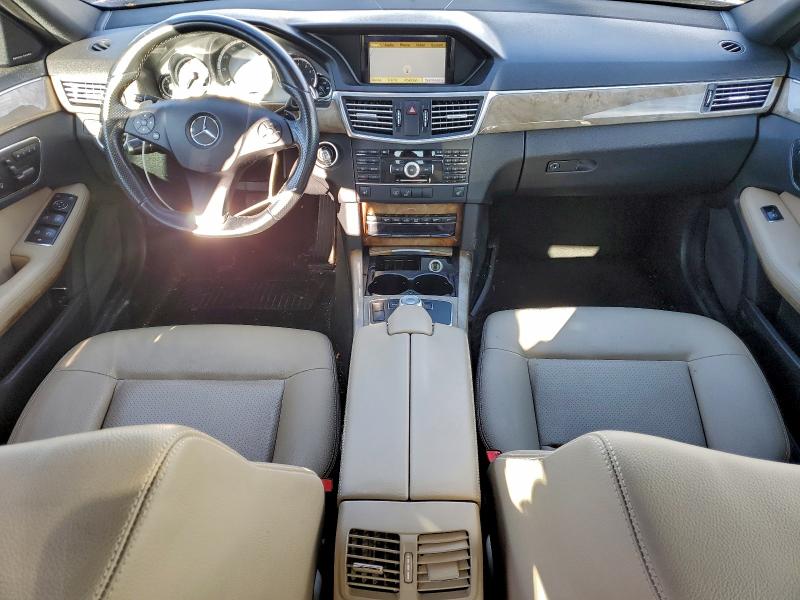 97370015 :رقم المزاد ، WDDHF8HB3BA279842 vin ، 2011 Mercedes-benz E مزاد بيع
