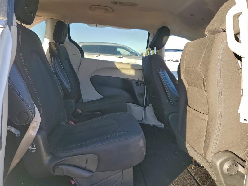 95793395 :رقم المزاد ، 2C4RC1CG4NR166127 vin ، 2022 Chrysler Voyager مزاد بيع