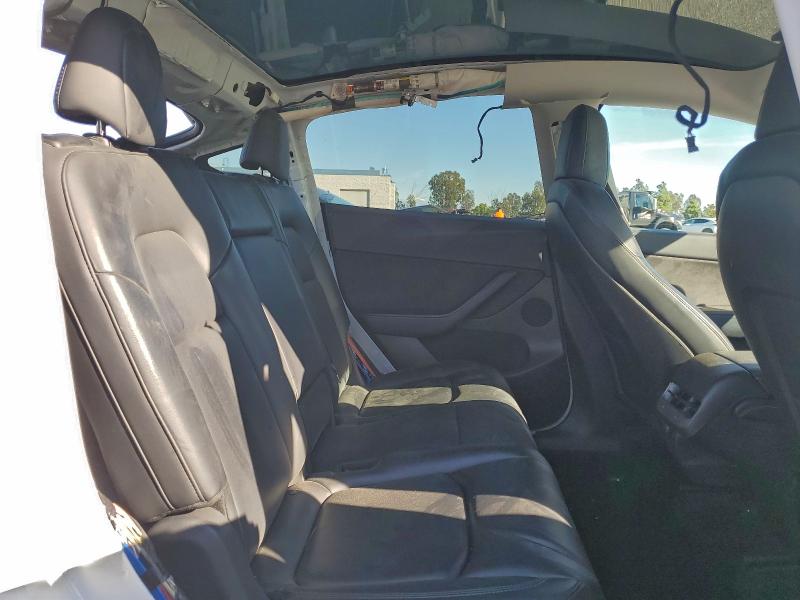 2021 Tesla Model Y მანქანა იყიდება აუქციონზე, vin: 5YJYGAEE4MF160091, აუქციონის ნომერი: 93749425