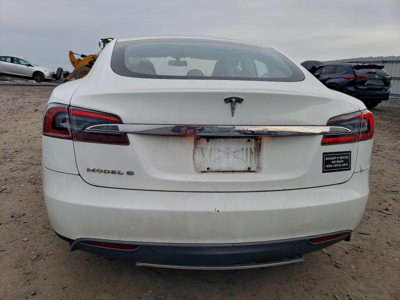 2013 Tesla Model S მანქანა იყიდება აუქციონზე, vin: 5YJSA1CN8DFP03405, აუქციონის ნომერი: 96255285