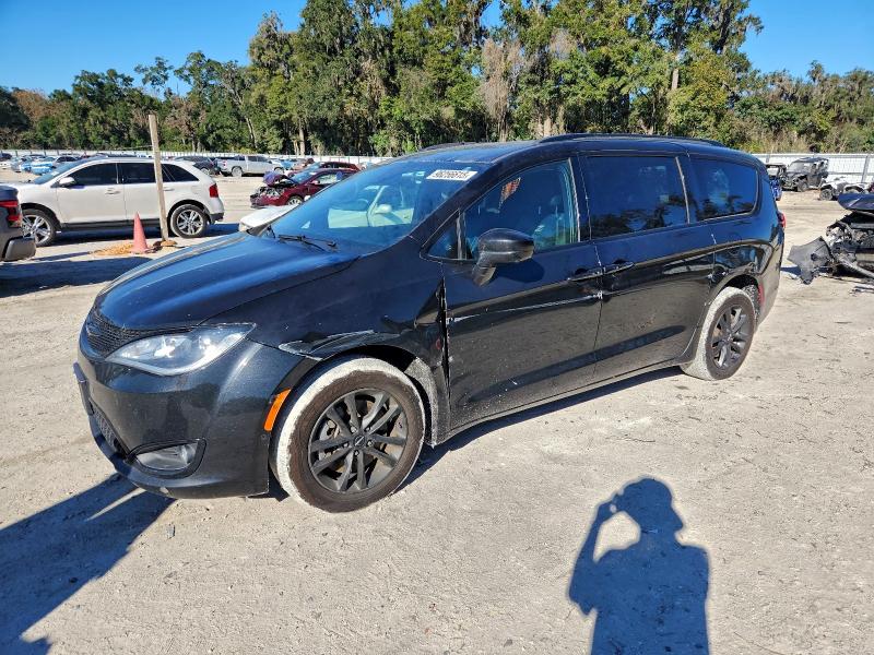 Продажа на аукционе авто 2020 Chrysler Pacifica, vin: 2C4RC3BG2LR288432, номер лота: 96256615