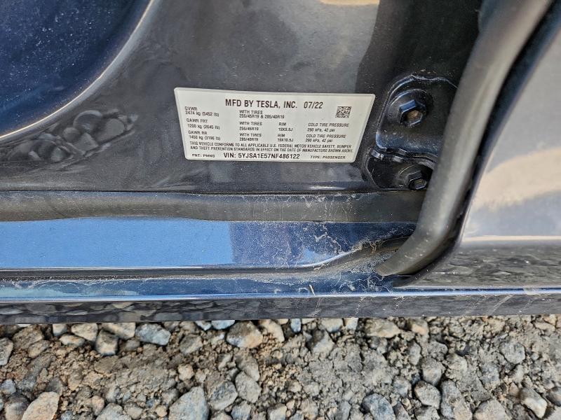 95939895 :رقم المزاد ، 5YJSA1E57NF486122 vin ، 2022 Tesla Model S مزاد بيع