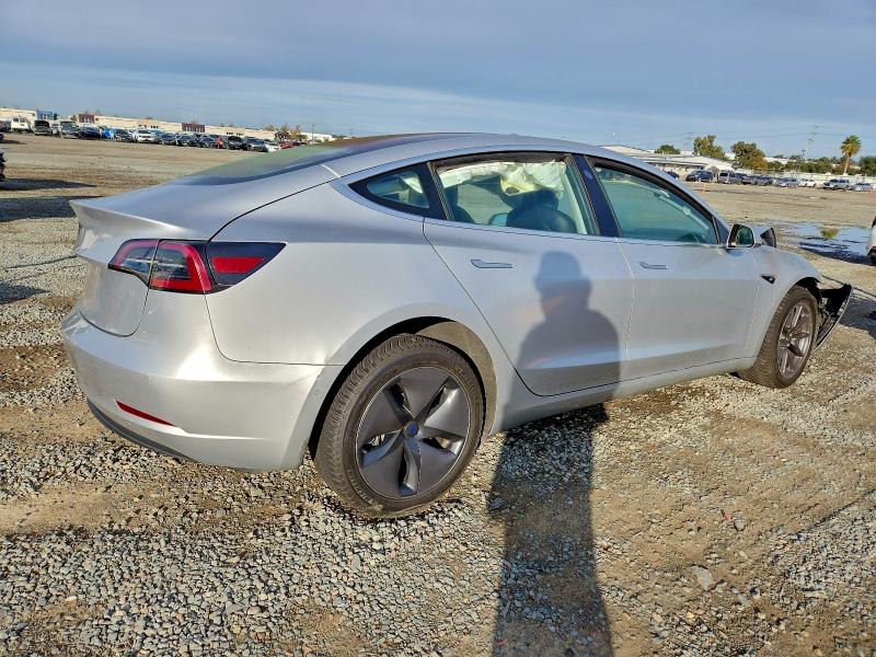 2018 Tesla Model 3 მანქანა იყიდება აუქციონზე, vin: 5YJ3E1EA1JF016538, აუქციონის ნომერი: 98726635