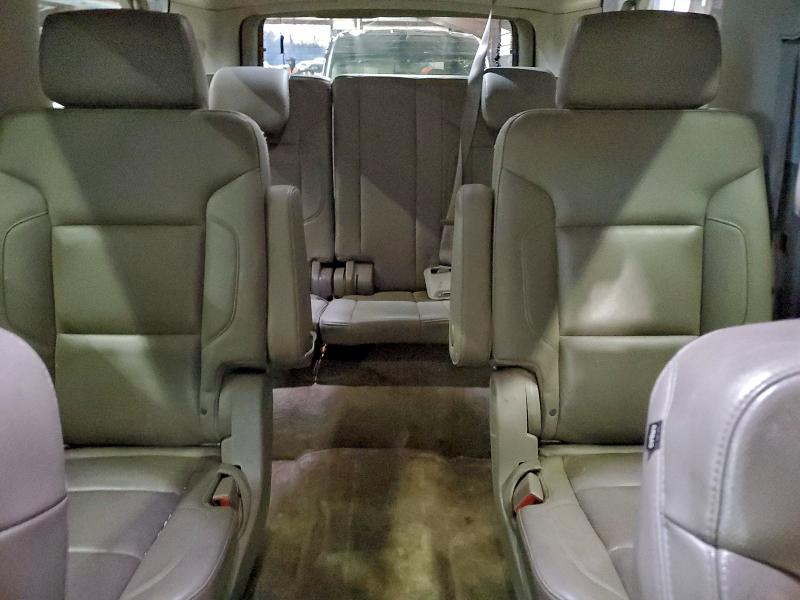 Продажа на аукционе авто 2015 Chevrolet Suburban K, vin: 1GNSKKKC1FR222452, номер лота: 97712265