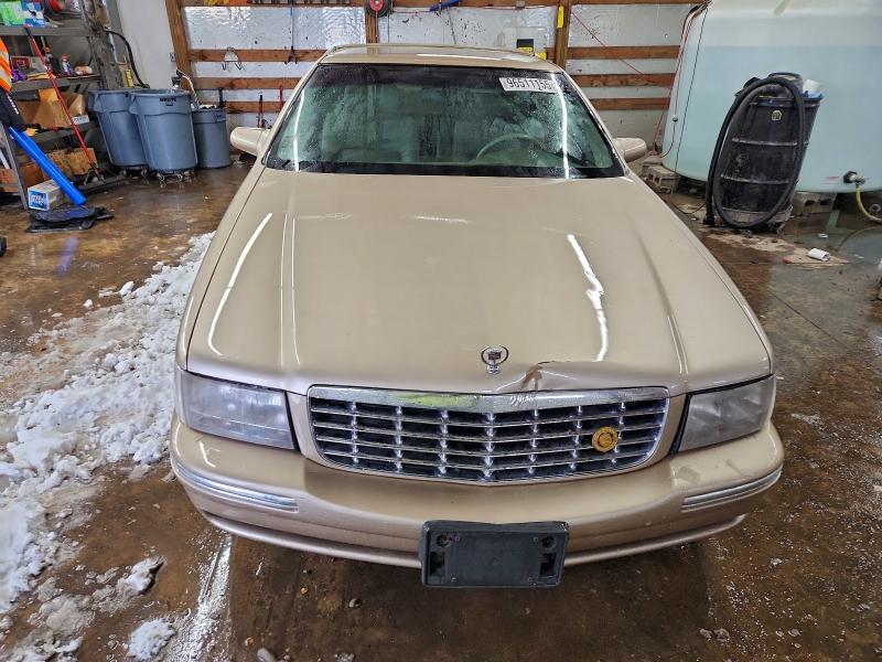 96511155 :رقم المزاد ، 1G6KD54Y8WU797712 vin ، 1998 Cadillac Deville مزاد بيع