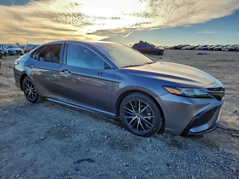 97586245 :رقم المزاد ، 4T1G11AK8PU735387 vin ، 2023 Toyota Camry مزاد بيع