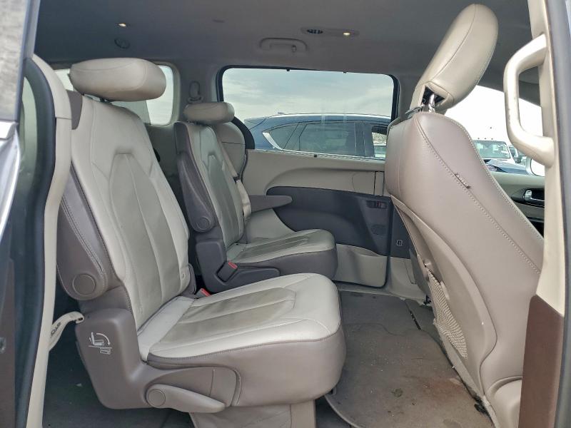 95419845 :رقم المزاد ، 2C4RC1BG1KR561217 vin ، 2019 Chrysler Pacifica مزاد بيع