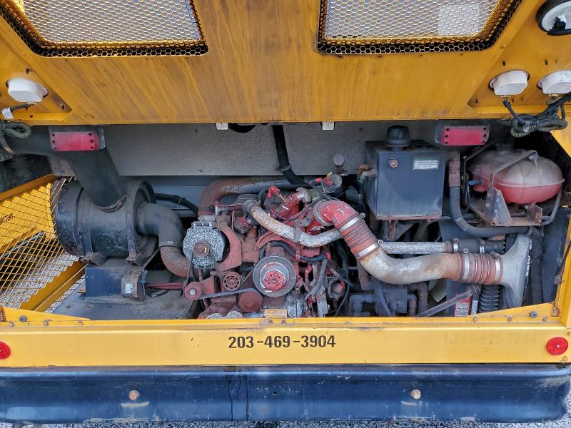 86534945 :رقم المزاد ، 1T7YN4E23C1149980 vin ، 2012 Thomas Saf-t-liner Hdx مزاد بيع