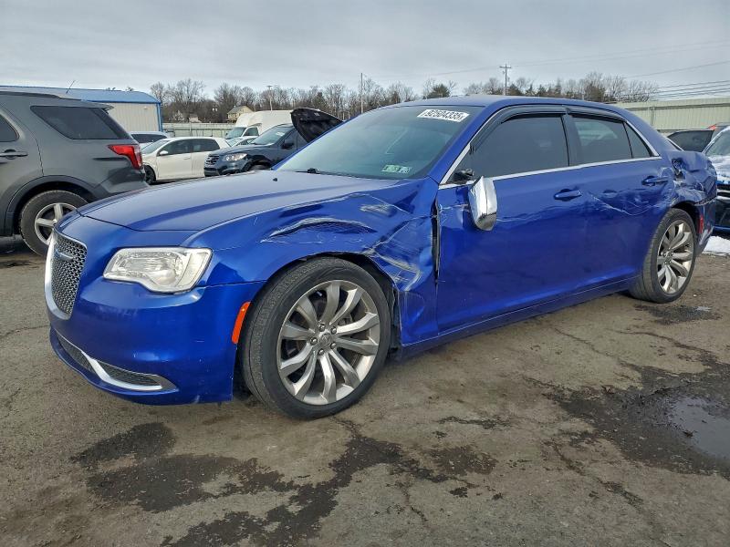 92504335 :رقم المزاد ، 2C3CCAAG7JH308810 vin ، 2018 Chrysler 300 مزاد بيع