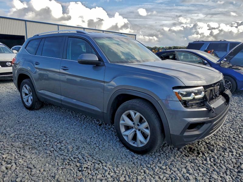 97238105 :رقم المزاد ، 1V2DR2CA4JC525195 vin ، 2018 Volkswagen Atlas مزاد بيع
