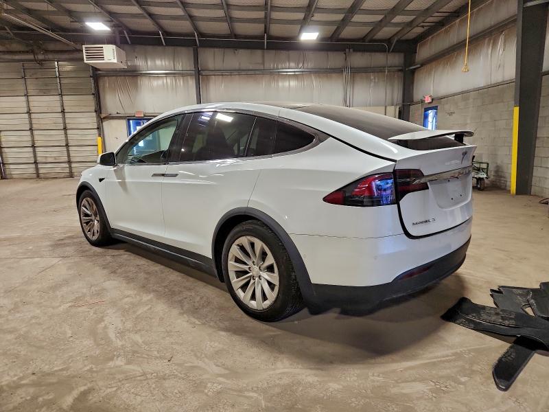 Продажа на аукционе авто 2017 Tesla Model X, vin: 5YJXCAE21HF076670, номер лота: 95141895
