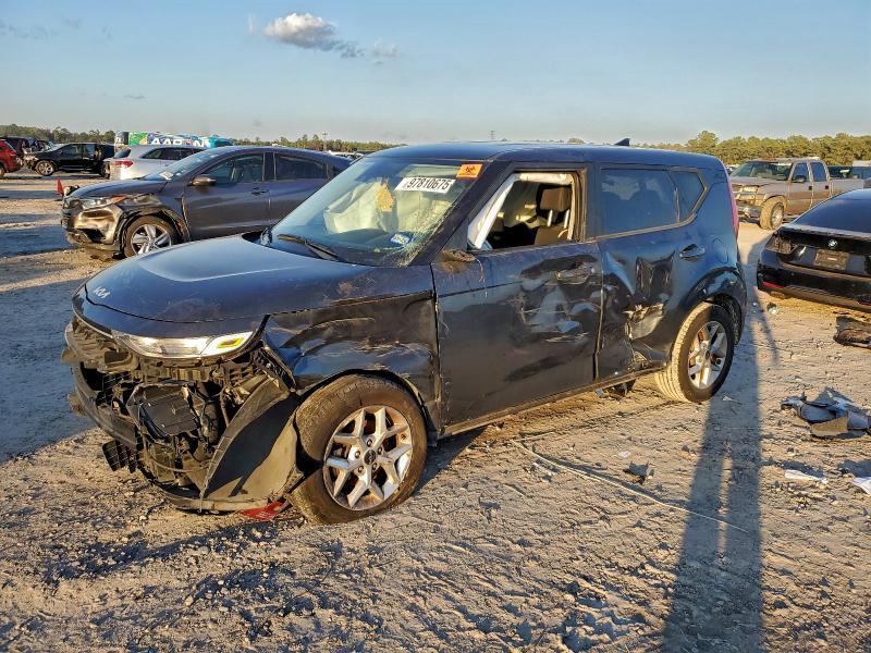 Продажа на аукционе авто 2022 Kia Soul, vin: KNDJ23AU6N7821085, номер лота: 97810675