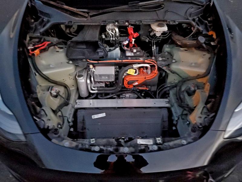 2025 Tesla Model Y მანქანა იყიდება აუქციონზე, vin: 7SAYGDEE8SF299108, აუქციონის ნომერი: 92218415