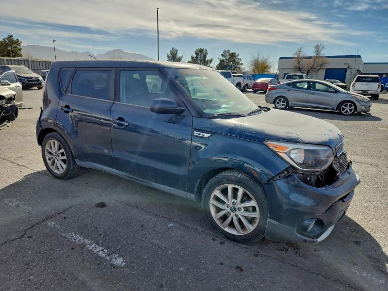 Продаж на аукціоні авто 2017 Kia Soul, vin: KNDJP3A53H7464771, номер лоту: 97980445