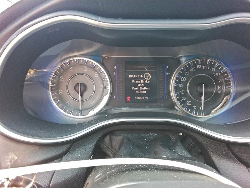 Продажа на аукционе авто 2015 Chrysler 200, vin: 1C3CCCAB3FN709012, номер лота: 93990055