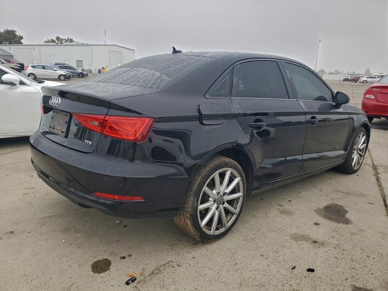 Продаж на аукціоні авто 2015 Audi A3 Premium, vin: WAUAJGFFXF1068053, номер лоту: 97026805
