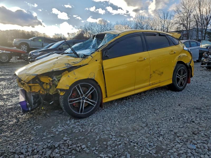 92057155 :رقم المزاد ، 1FADP3L95HL200719 vin ، 2017 Ford Focus مزاد بيع