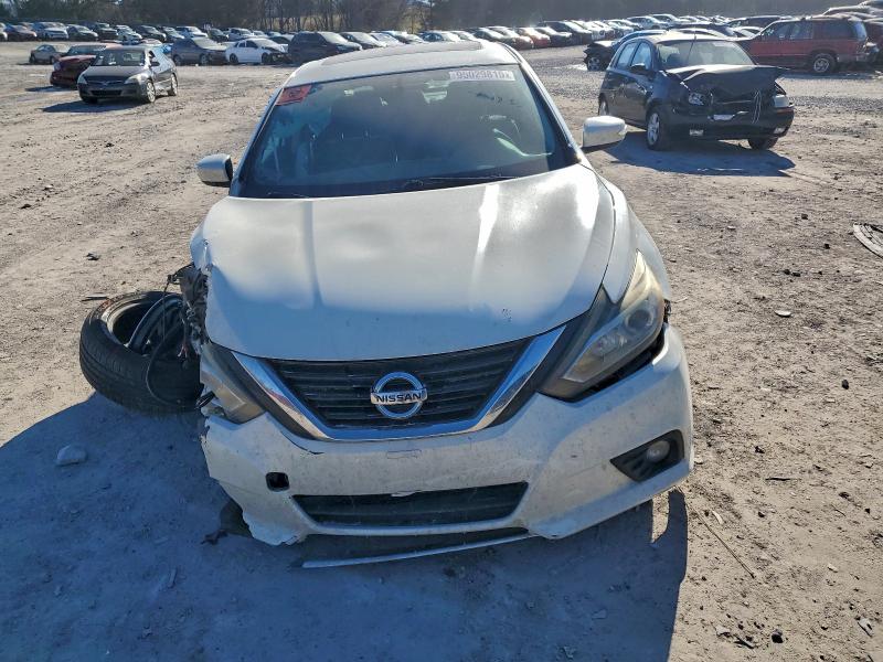 2017 Nissan Altima მანქანა იყიდება აუქციონზე, vin: 1N4AL3AP6HC154284, აუქციონის ნომერი: 45657656