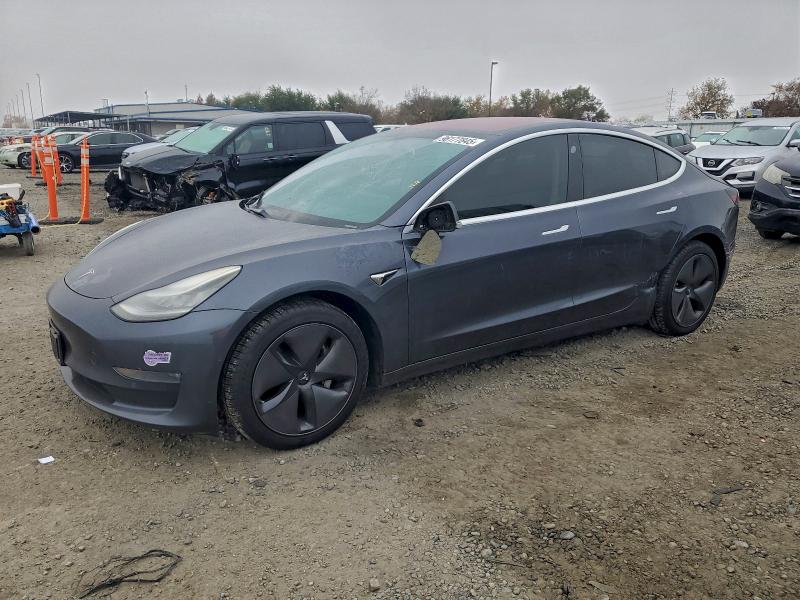 Продажа на аукционе авто 2019 Tesla Model 3, vin: 5YJ3E1EB8KF205522, номер лота: 96177845