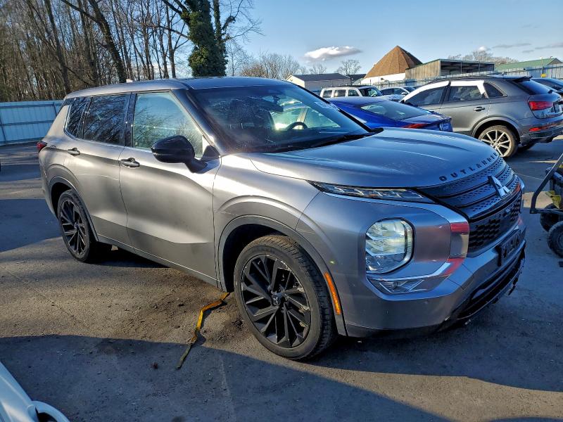 Продаж на аукціоні авто 2022 Mitsubishi Outlander, vin: JA4J3UA89NZ056121, номер лоту: 96412735
