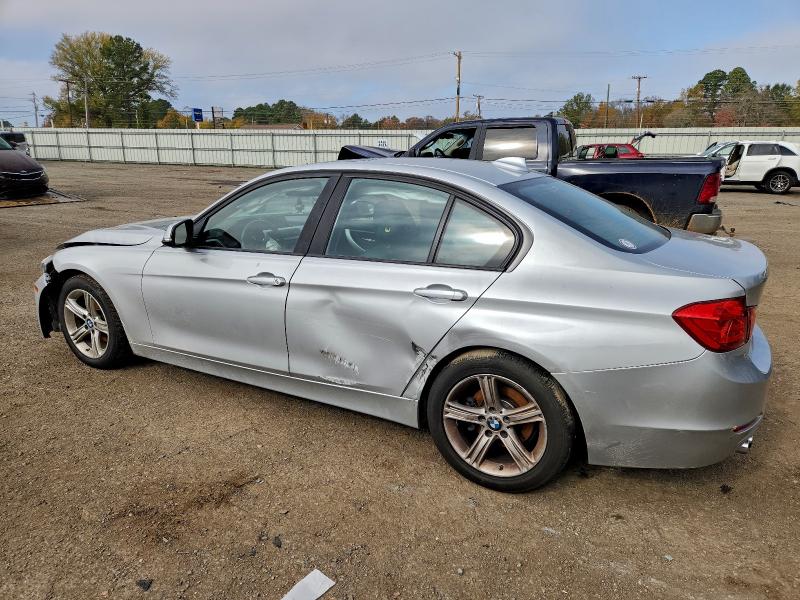 96343965 :رقم المزاد ، WBA3A5C55DF359701 vin ، 2013 Bmw 328 مزاد بيع