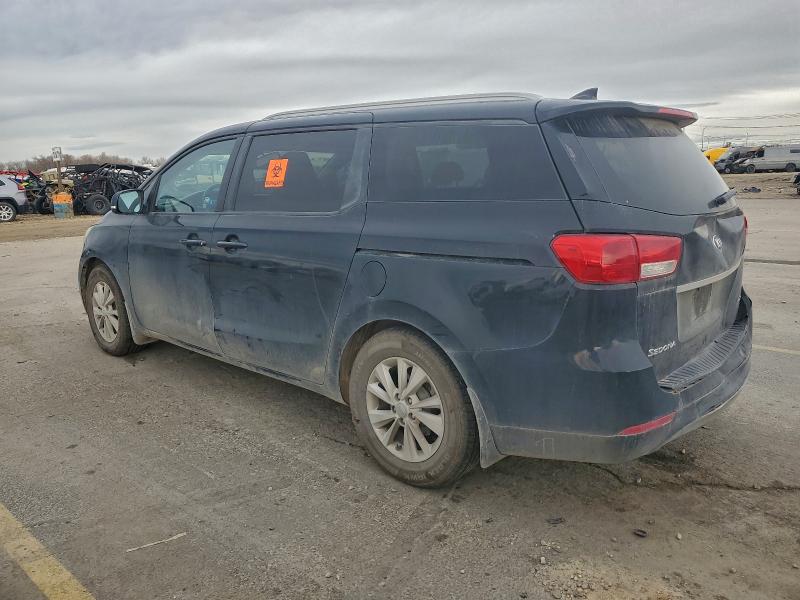 96123995 :رقم المزاد ، KNDMB5C11F6068200 vin ، 2015 Kia Sedona مزاد بيع