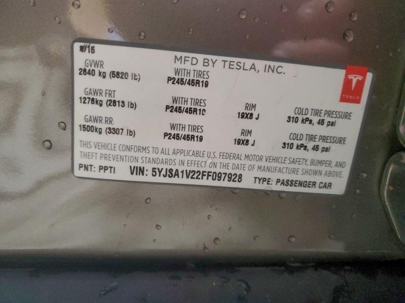 94387055 :رقم المزاد ، 5YJSA1V22FF097928 vin ، 2015 Tesla Model S مزاد بيع